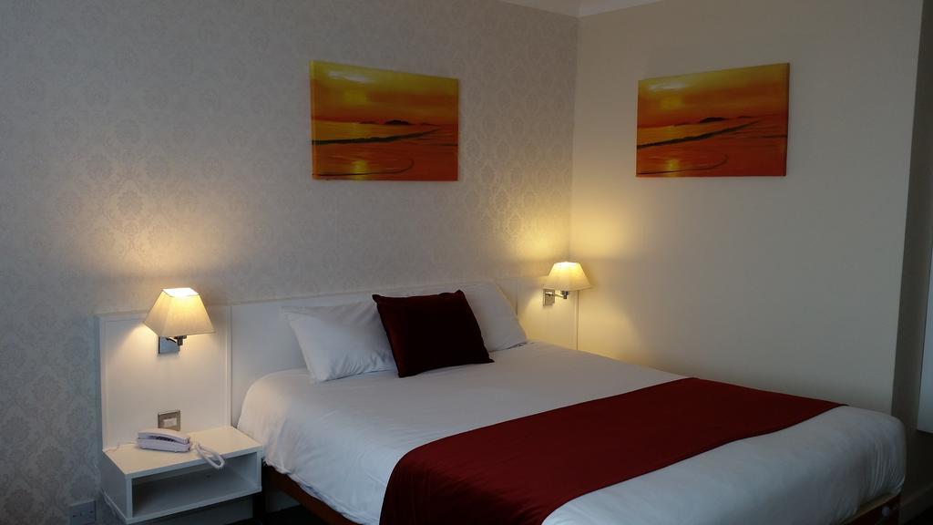 The Roundhouse Hotel Bournemouth Exterior photo